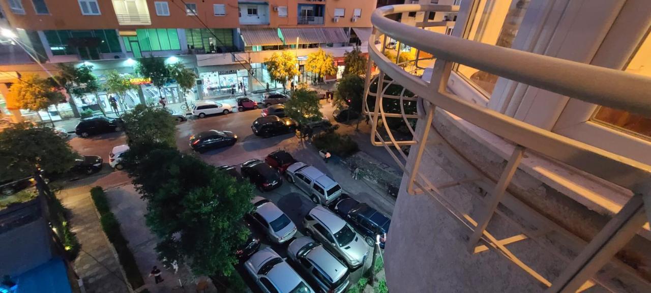 Oro Apartments Тирана Экстерьер фото