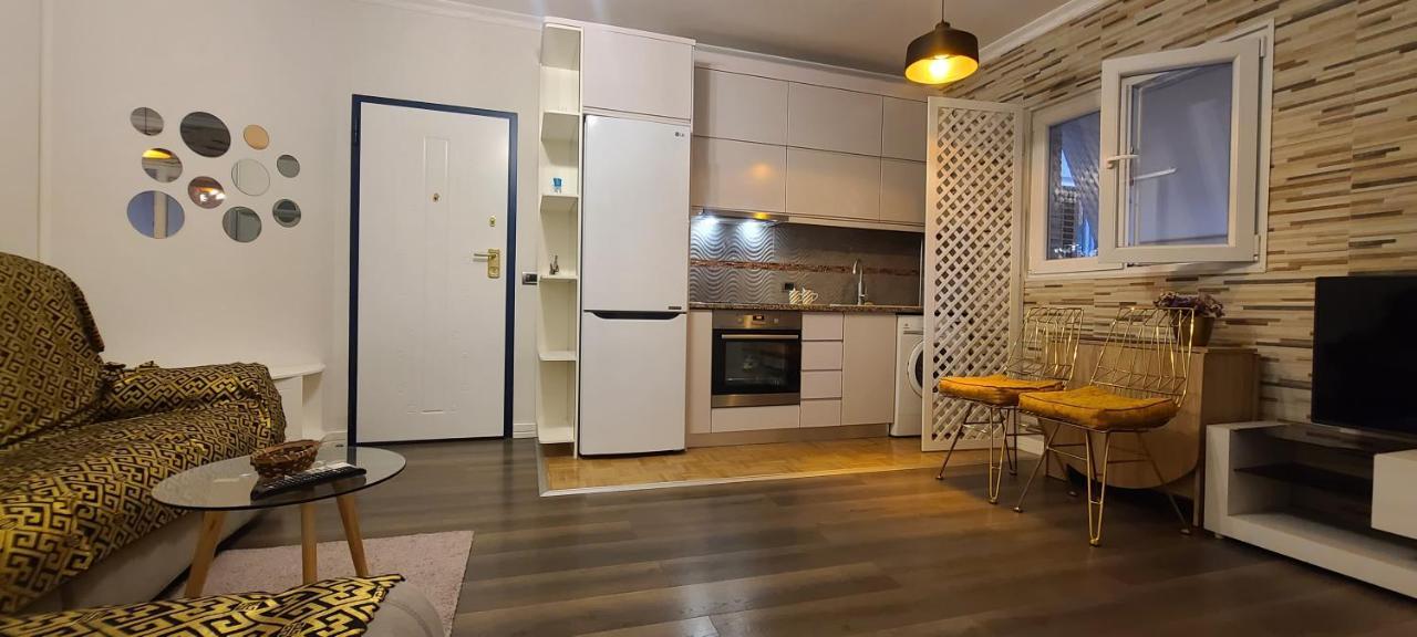 Oro Apartments Тирана Экстерьер фото